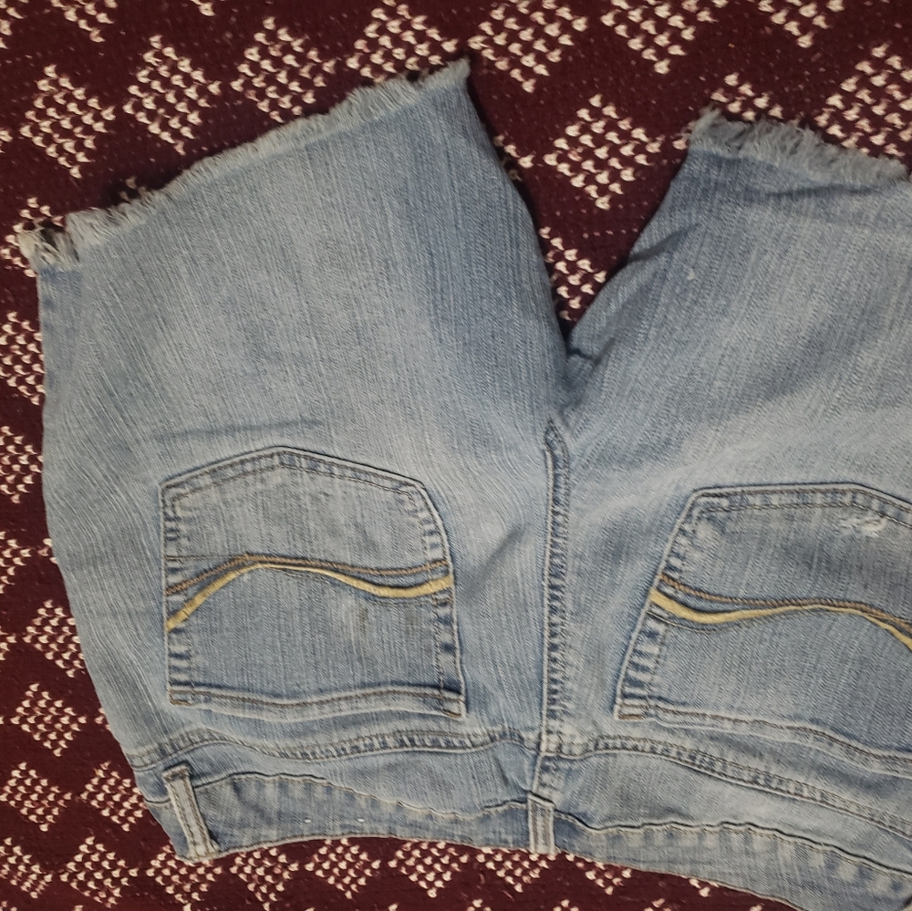 Cut-off shorts